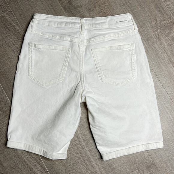 CALVIN KLEIN JEANS Women's City Short White Bermuda Length Shorts - Picture 5 of 7